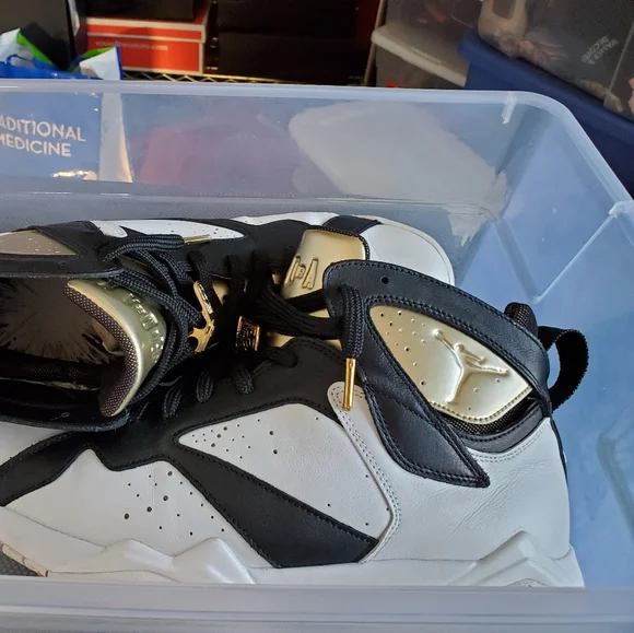 Jordan | Shoes | Jordan 7 Champagne Size 1 | Poshmark display picture 2